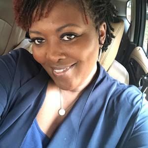 Meet your Posher, Lachelle